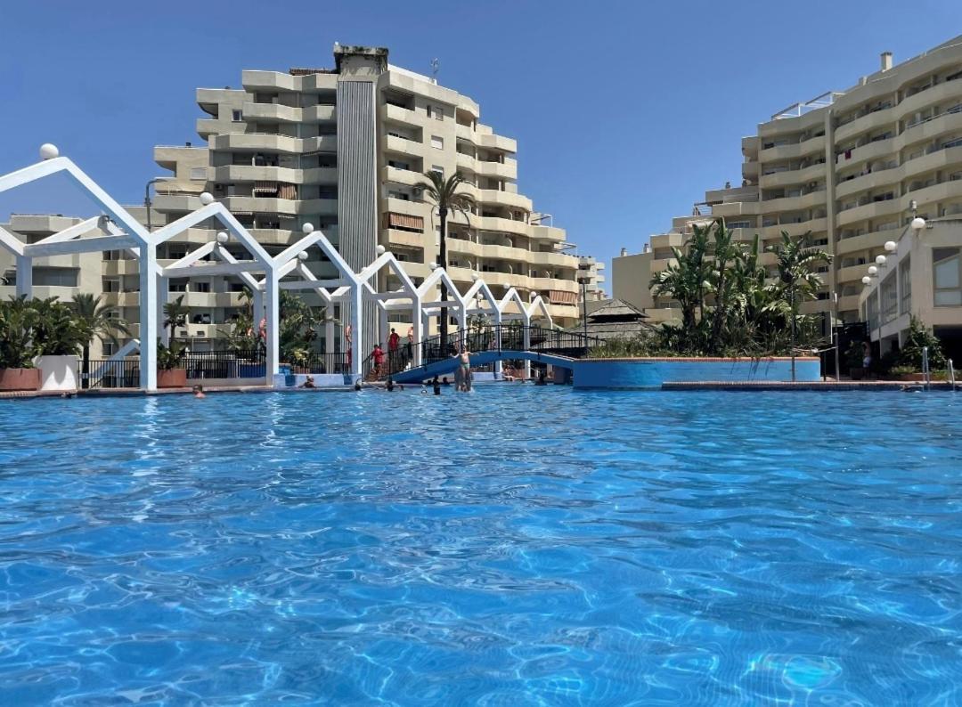 El Estudio De La Playa Benalbeach 317 Terraza Vistas Al Mar Benalmádena Exterior photo